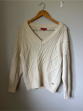 Guess knit sweater